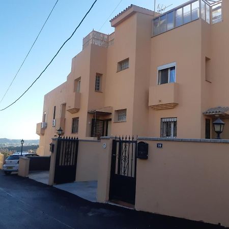 Cozy Apartment In Fuengirola Hills Eksteriør billede